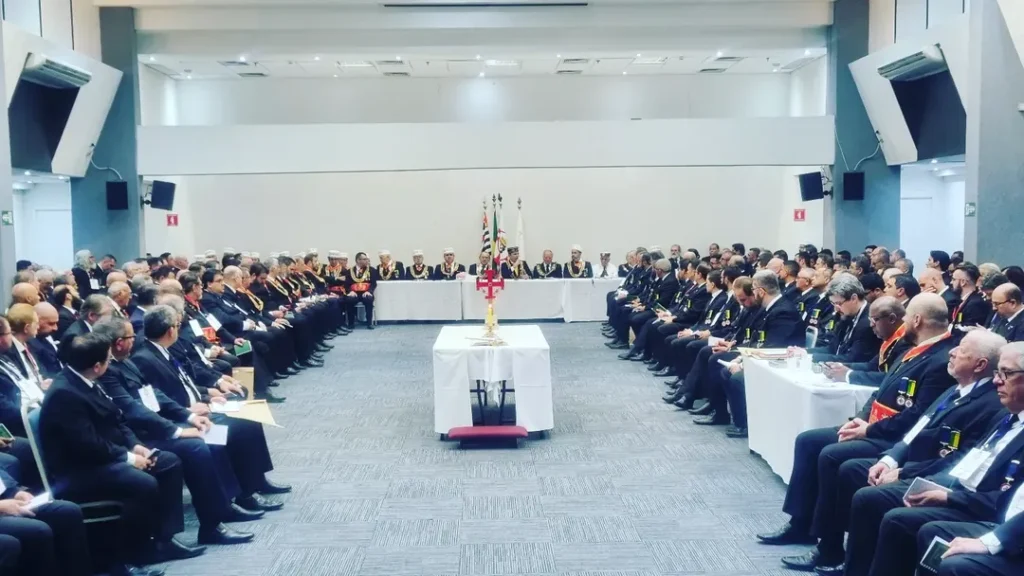 Ordem bicentenária “Apostolado” é restaurada em mega evento com centenas de Irmãos em São Paulo
